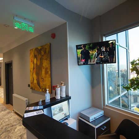 Sky View Hotel 科尔察 外观 照片