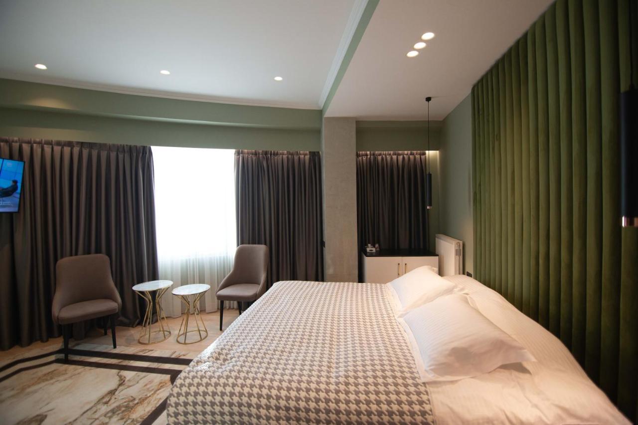 Sky View Hotel 科尔察 外观 照片