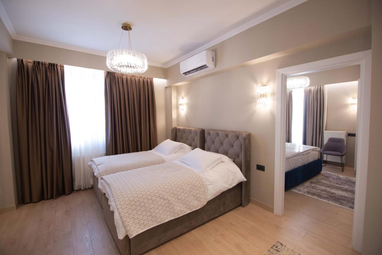 Sky View Hotel 科尔察 外观 照片