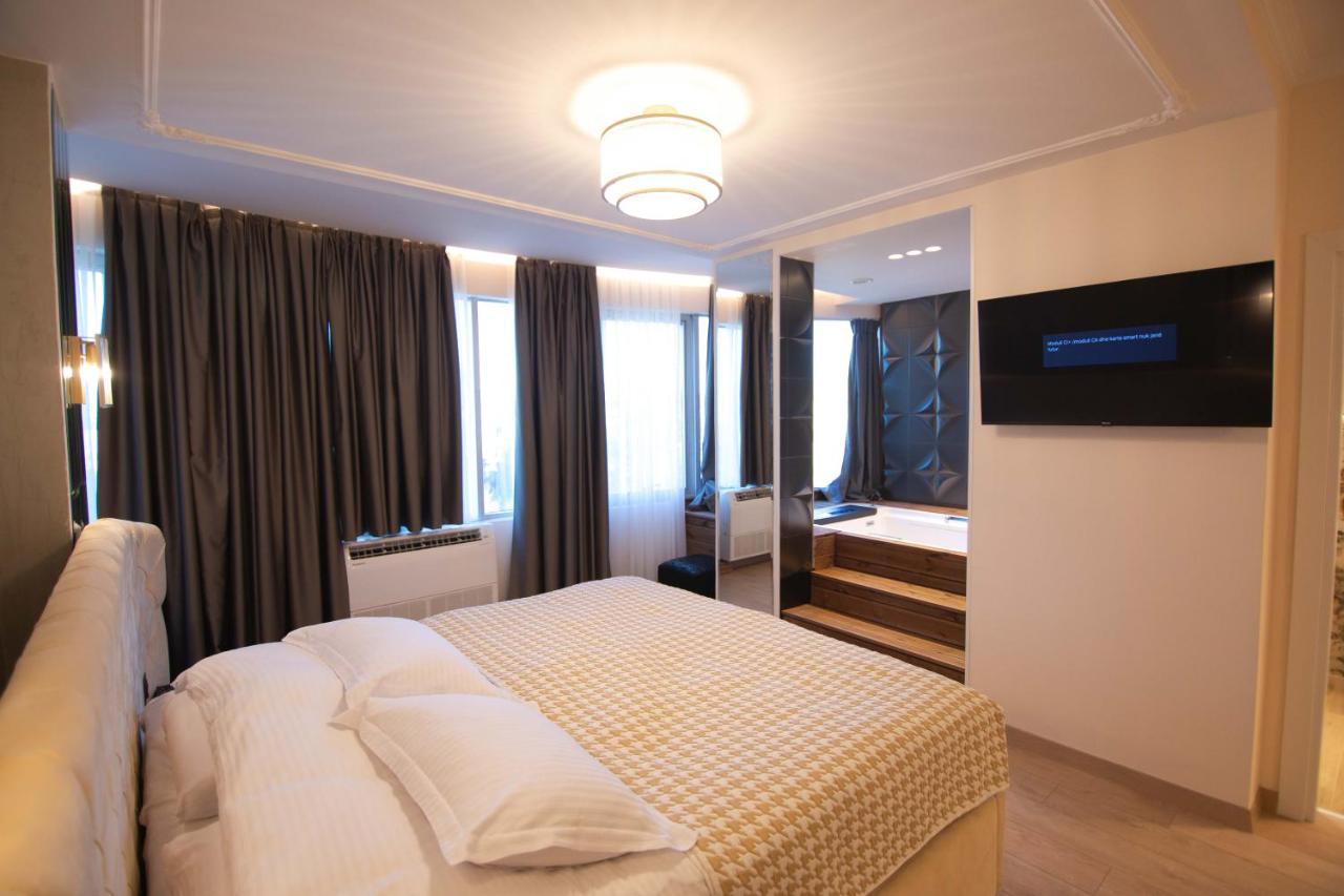 Sky View Hotel 科尔察 外观 照片