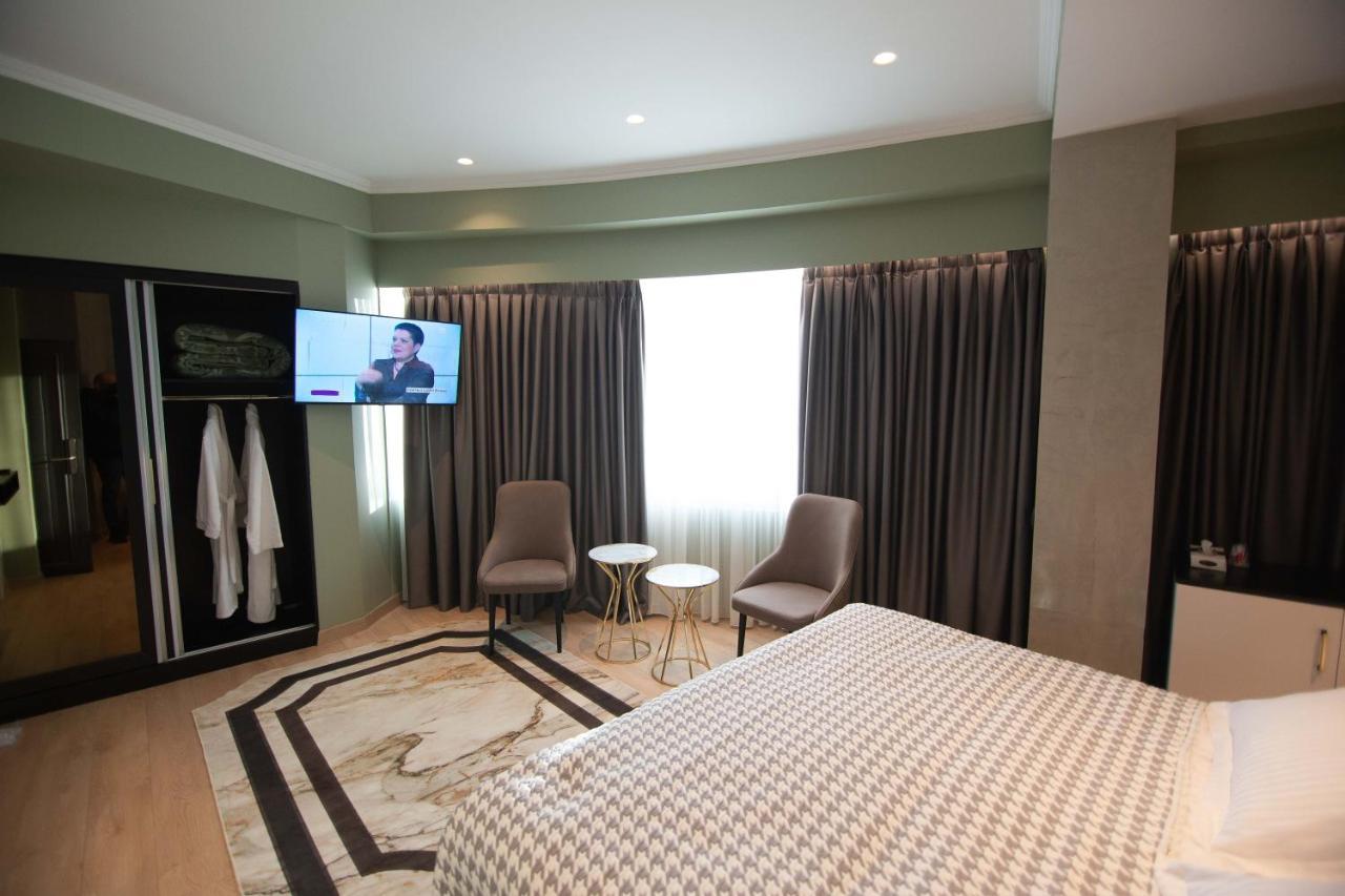 Sky View Hotel 科尔察 外观 照片