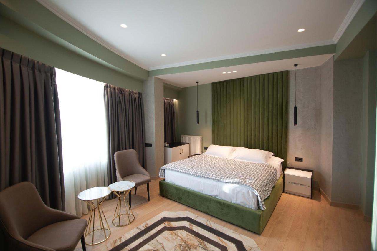 Sky View Hotel 科尔察 外观 照片