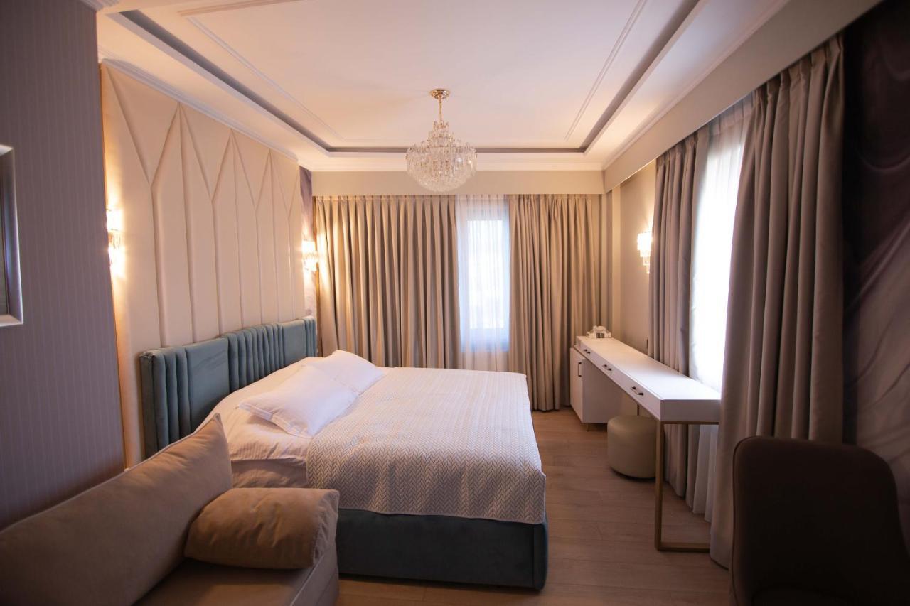 Sky View Hotel 科尔察 外观 照片