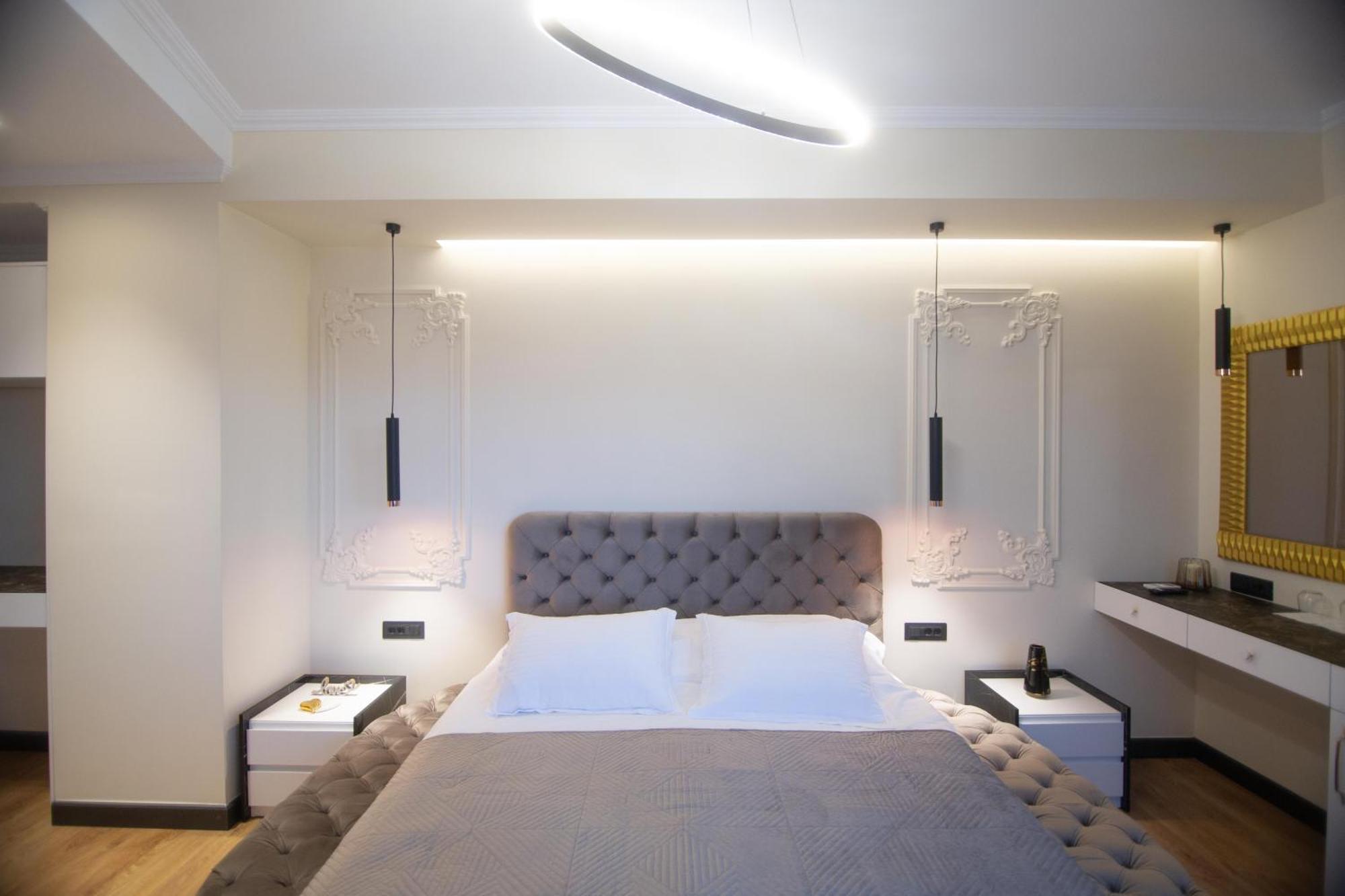 Sky View Hotel 科尔察 客房 照片