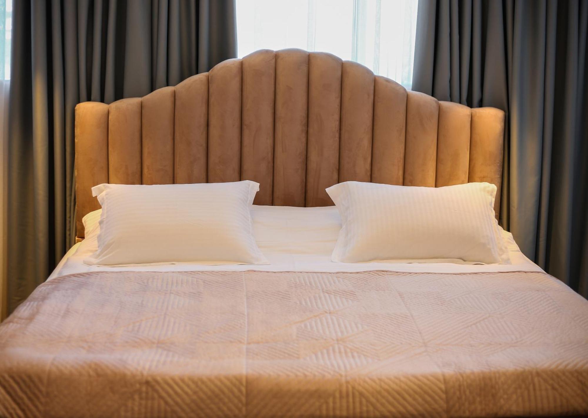 Sky View Hotel 科尔察 外观 照片